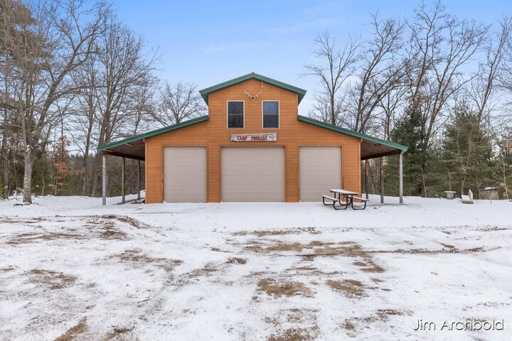 Property Photo:  1591 W Fruitvale Road  MI 49437 