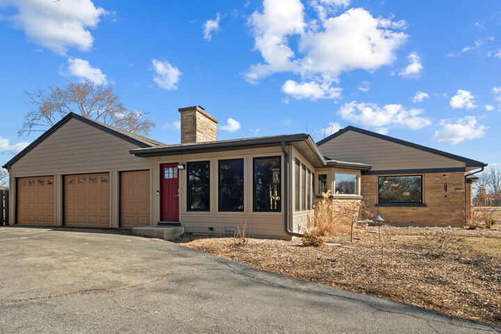 Property Photo:  1515 Prairie Street  IL 60506 