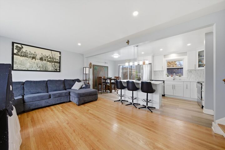 Property Photo:  10345 Barnard Drive  IL 60415 