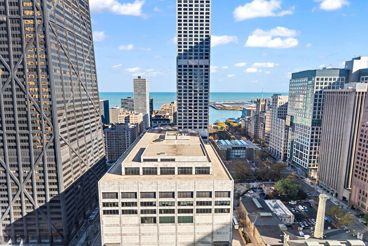 Property Photo:  111 E Chestnut Street 37F  IL 60611 