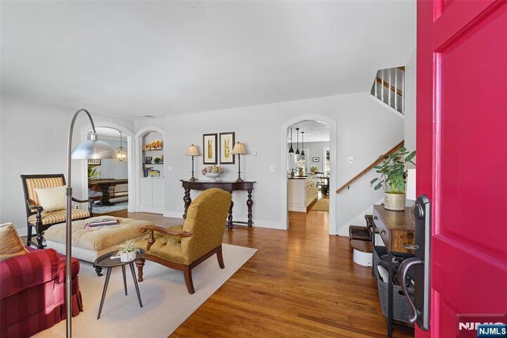 Property Photo:  8 Kice Road  NJ 07932 