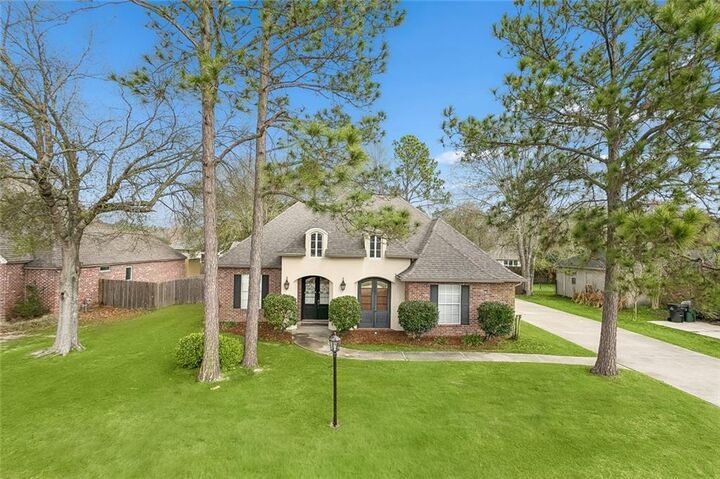 Property Photo:  2941 Desert Court  LA 70448 