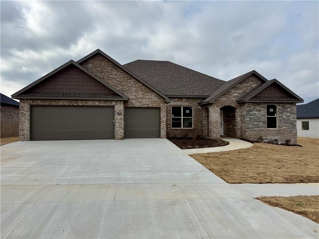 Property Photo:  206 Doral Drive  AR 72718 