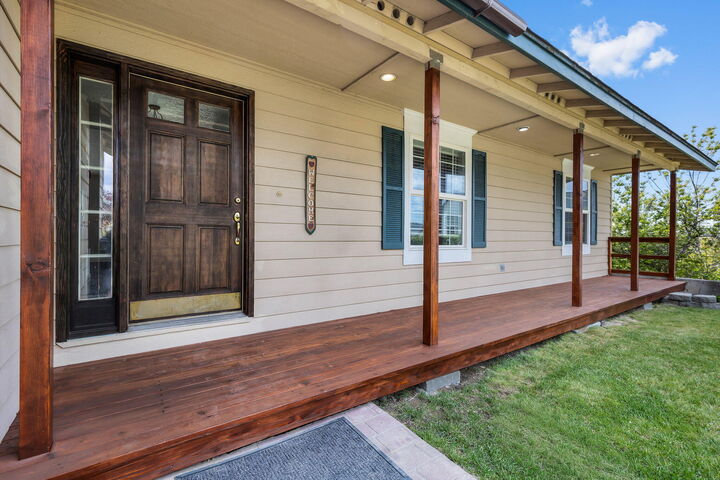 Property Photo:  3249 NE Yellowpine Road  OR 97754 