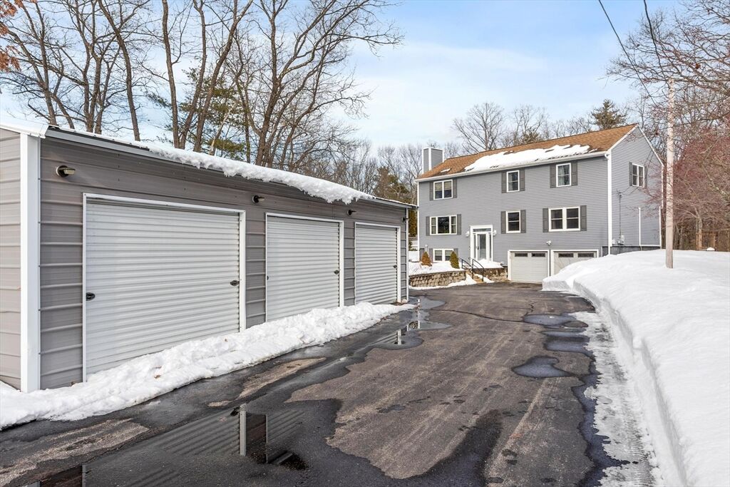 Property Photo:  437 Johnny Appleseed Ln  MA 01453 