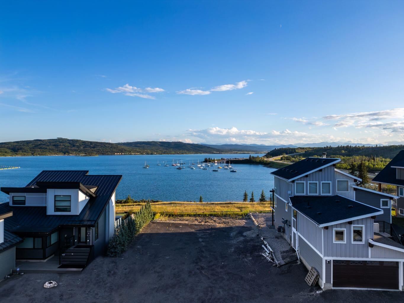 Property Photo: 407 Cottageclub Grove AB T4C 1B1
