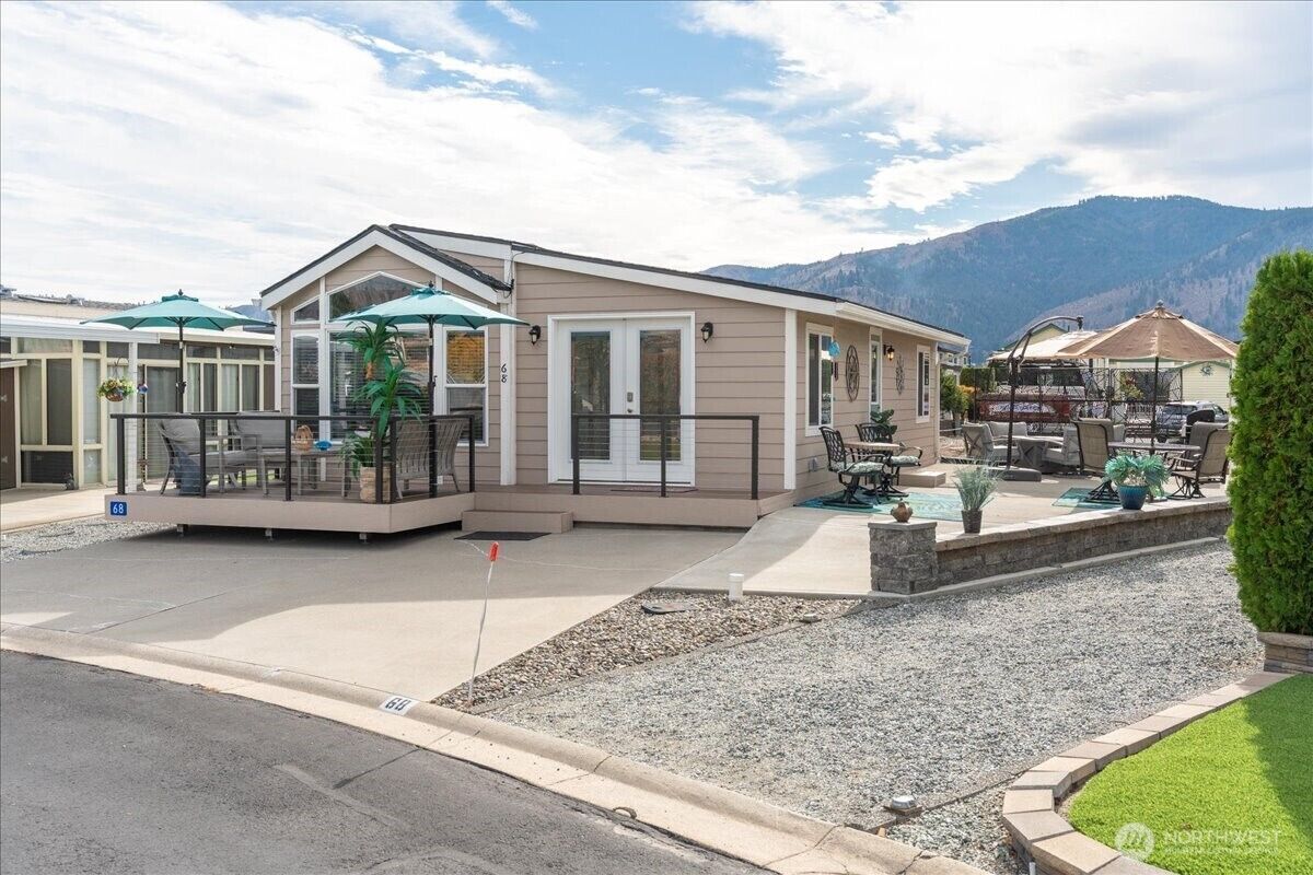 Property Photo:  1000  SR 150 68  WA 98831 