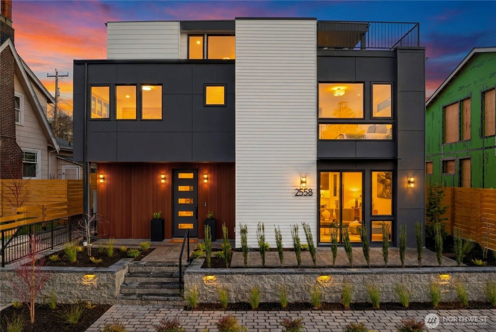 Property Photo:  2558  30th Avenue W  WA 98199 