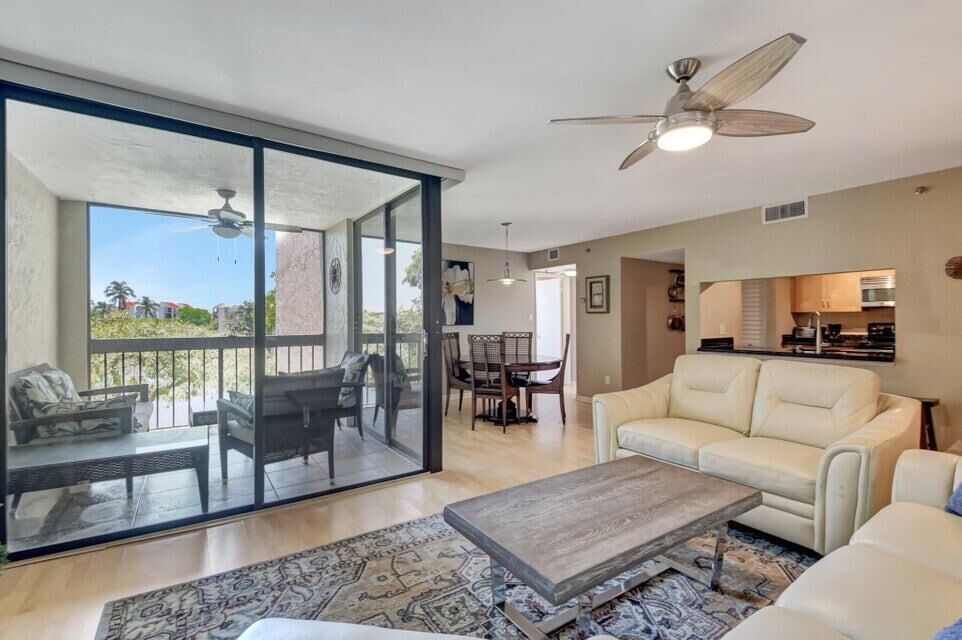 Property Photo:  950 Lavers Circle F309  FL 33444 