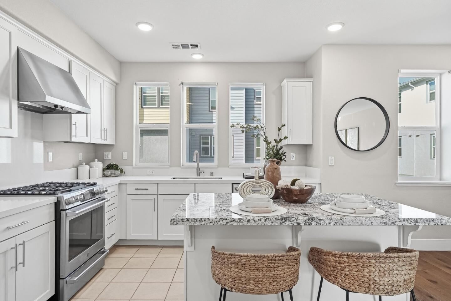 Property Photo:  875 Cotati Terrace 4  CA 94085 