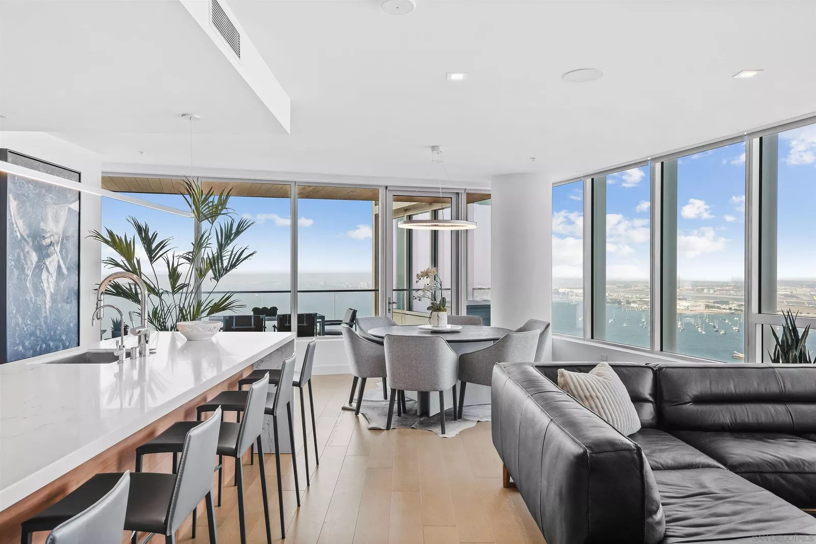 Property Photo:  888 W E Street 3101  CA 92101 