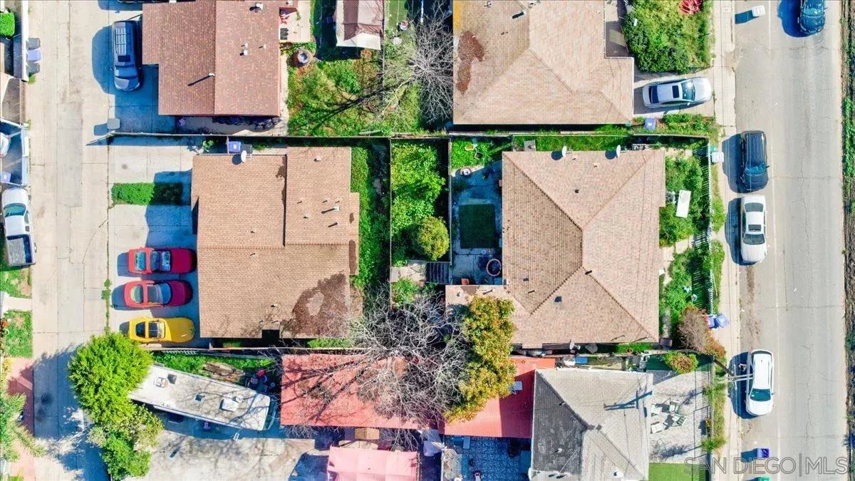 Property Photo: 4050-4052 Division CA 92113