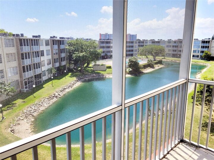 Property Photo:  1700 NE 191st St 402  FL 33179 
