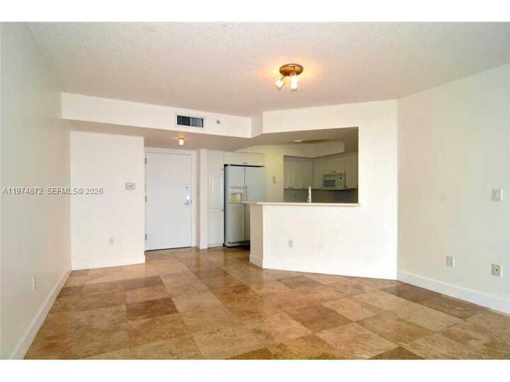 Property Photo: 1800 Sunset Harbour Dr 811 FL 33139