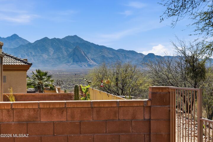 Property Photo: 2109 W Escondido Canyon Drive AZ 85622