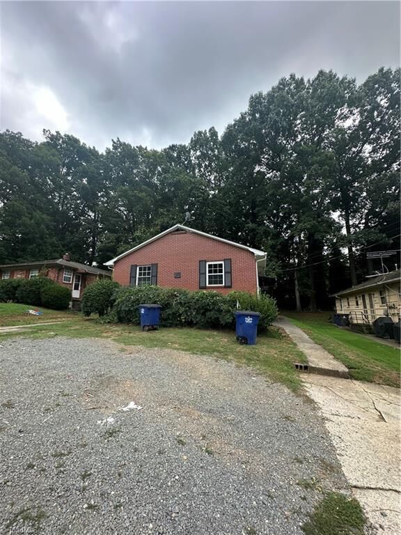 Property Photo: 1114 W Academy Street NC 27101