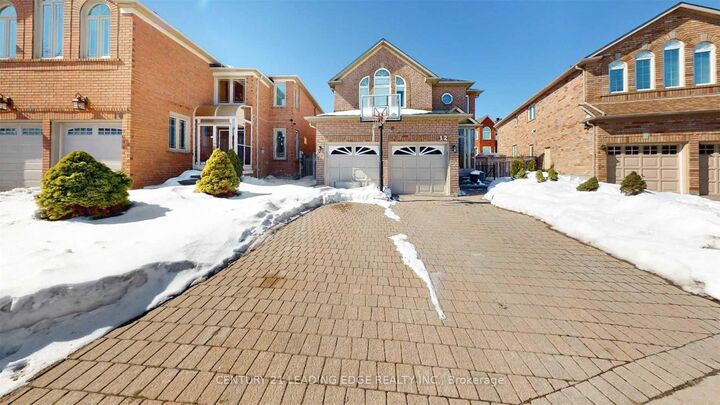 Property Photo:  12 Fortune Crescent  ON L4S 1S5 