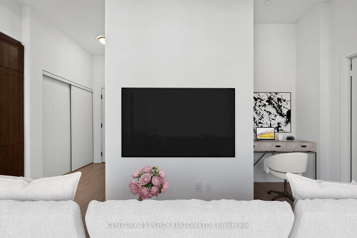 Property Photo:  270 Dufferin Street 201  ON M6K 0H8 