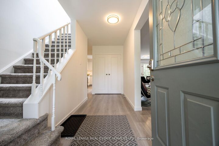 Property Photo: 198 Romfield Circuit ON L3T 3J1