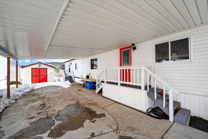 Property Photo: 3033 Townline Road 154 ON L0S 1S1