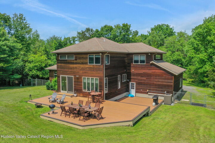 Property Photo:  374 Linderman  NY 12401 