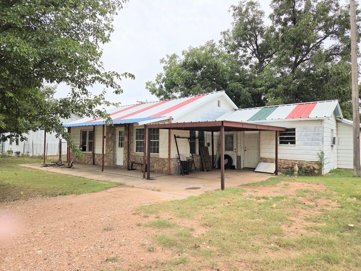 Property Photo: 231 Main Street TX 79255