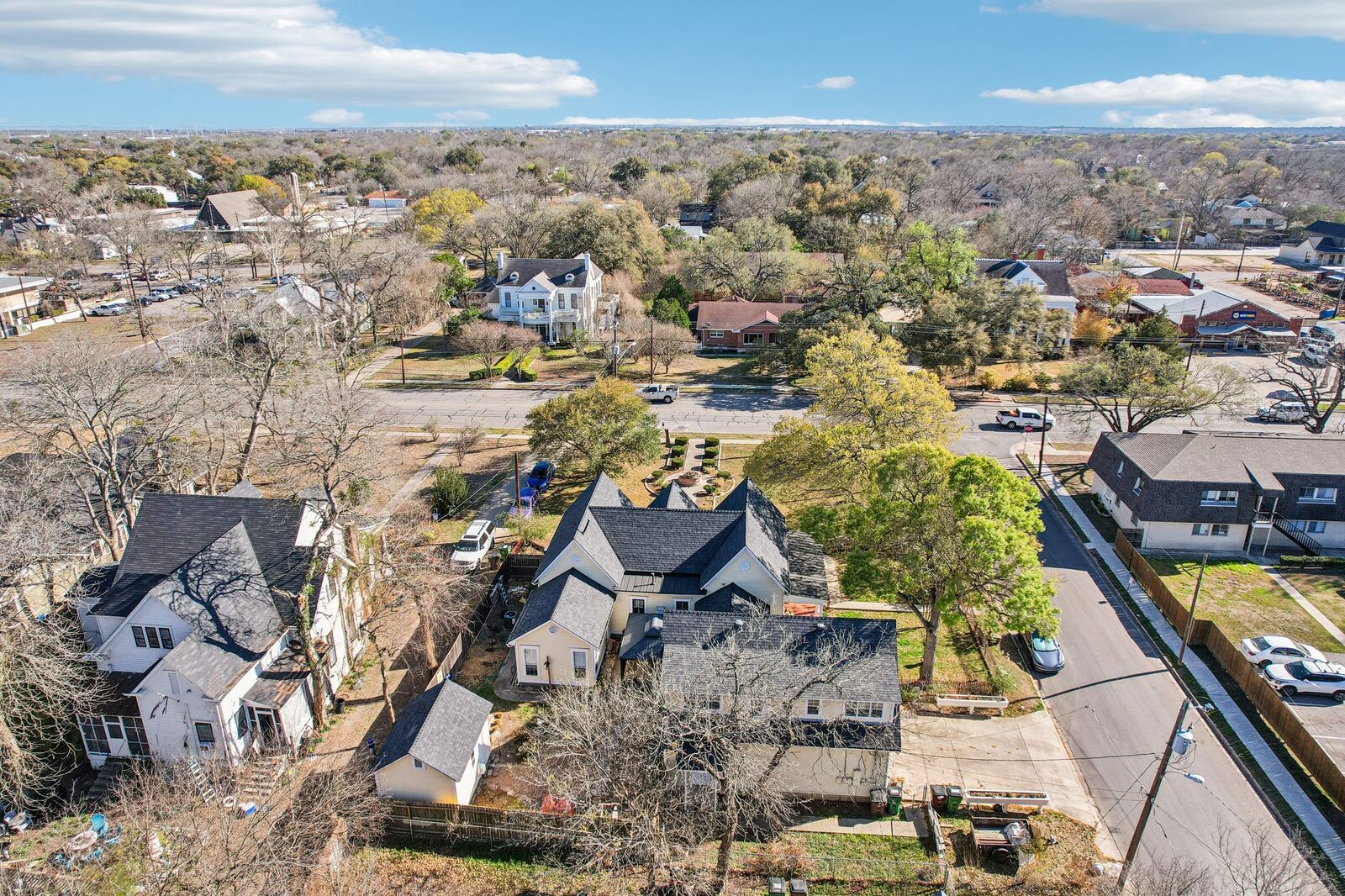 Property Photo:  419 W San Antonio Street  TX 78644 