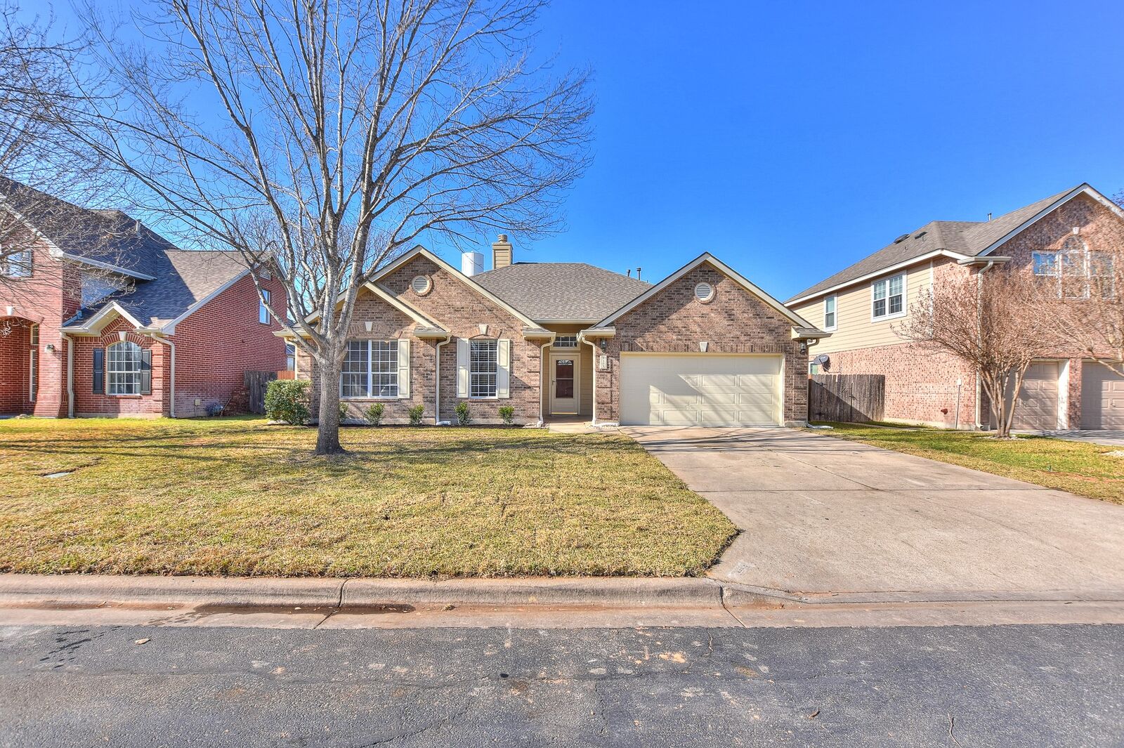 Property Photo:  303 Gulfstream Drive  TX 78626 