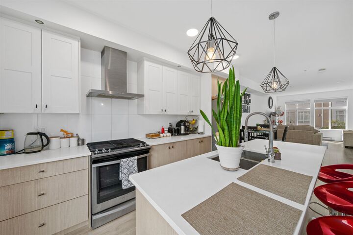 24108 104 Avenue 72 — photo 1