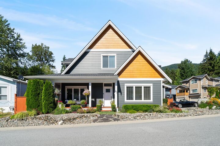 Property Photo:  3295 Sunnyside Road 87  BC V3H 4Z4 