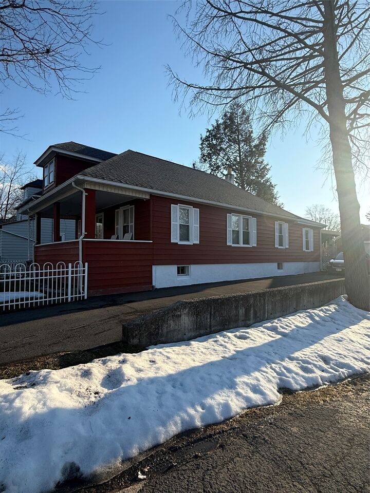 Property Photo:  40 Baldwin Street  NY 13903 