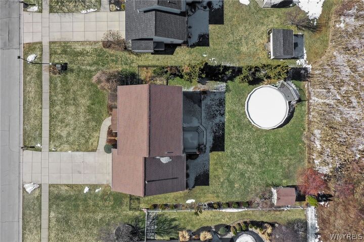 Property Photo:  24 Garnet Drive  NY 14227 