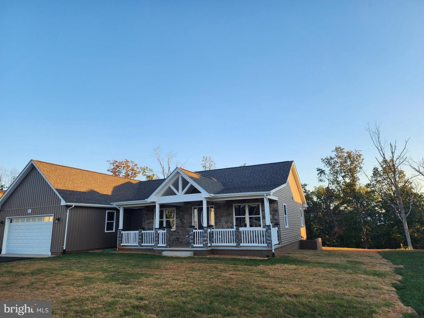 Property Photo: 117 Pointers Way VA 22630