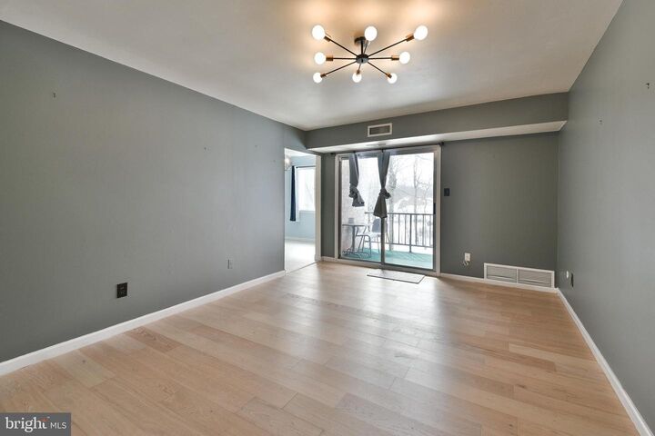 Property Photo: 204 Hampton Crossing I PA 18966