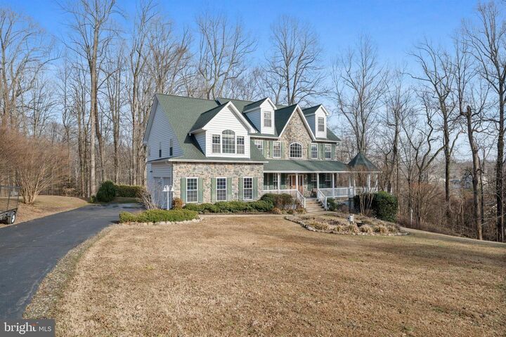 Property Photo:  1511 Larkspur Court  MD 20639 