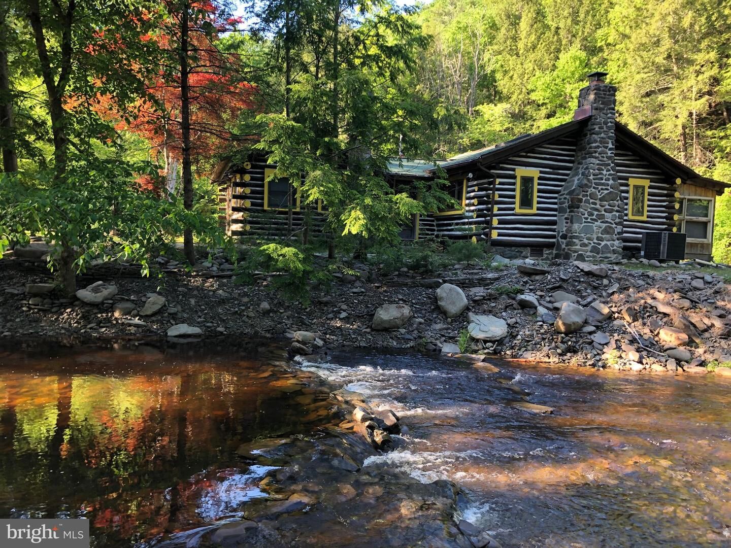 Property Photo:  2138 & 2146 Bridge Side Drive  PA 18302 