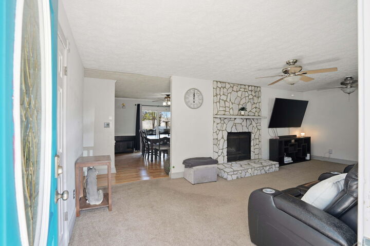 Property Photo:  220 Crestwood Drive  SC 29483 