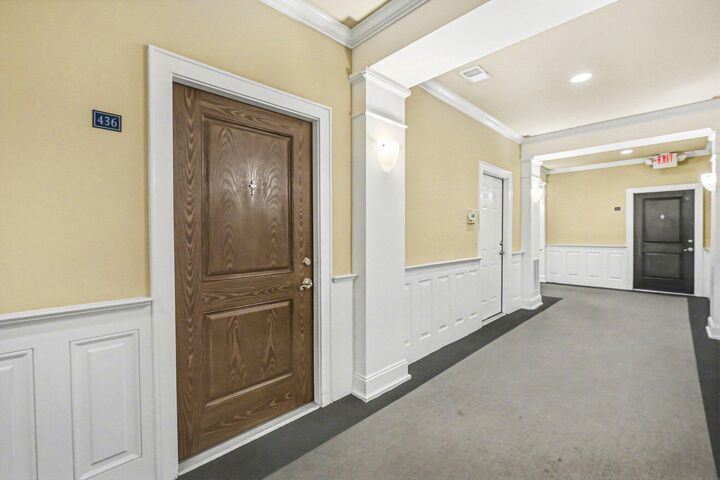 Property Photo:  2244 Ashley Crossing Drive Unit 436  SC 29414 