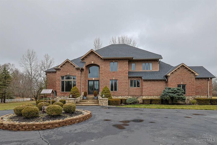 Property Photo:  2822 Golden Fox Trail  OH 45036 