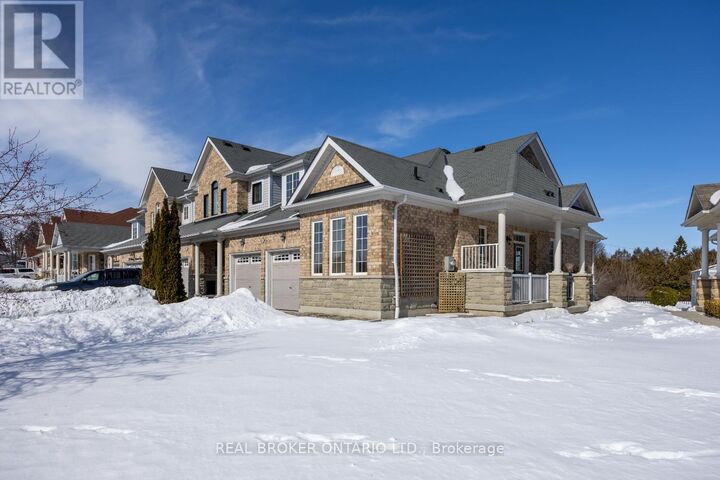 Property Photo: 18 Harvey Johnston Way ON L1M 0J7