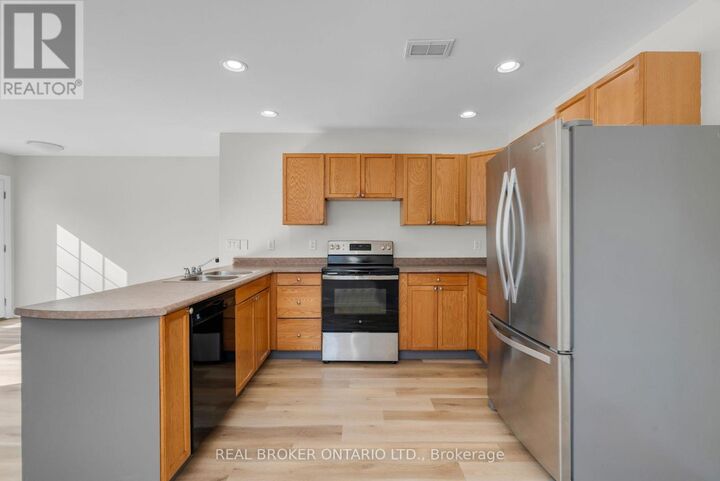 Property Photo:  3392 Lee Avenue  ON L0K 1G0 