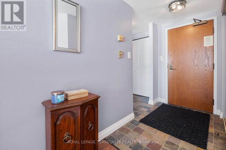 Property Photo:  155 Timmins Street 112  ON P1B 9K8 