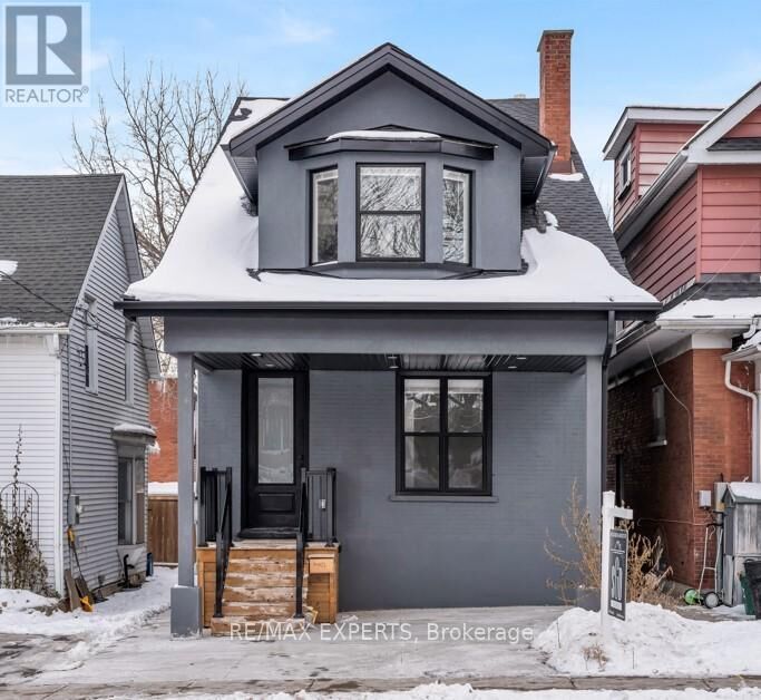 Property Photo:  124 Church Street  ON N2G 2S4 