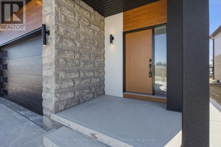 Property Photo:  223 Roy McDonald Drive  ON N6L 1K3 