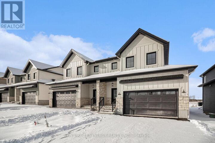 Property Photo:  85 Villeneuve Street  ON K0C 1W0 