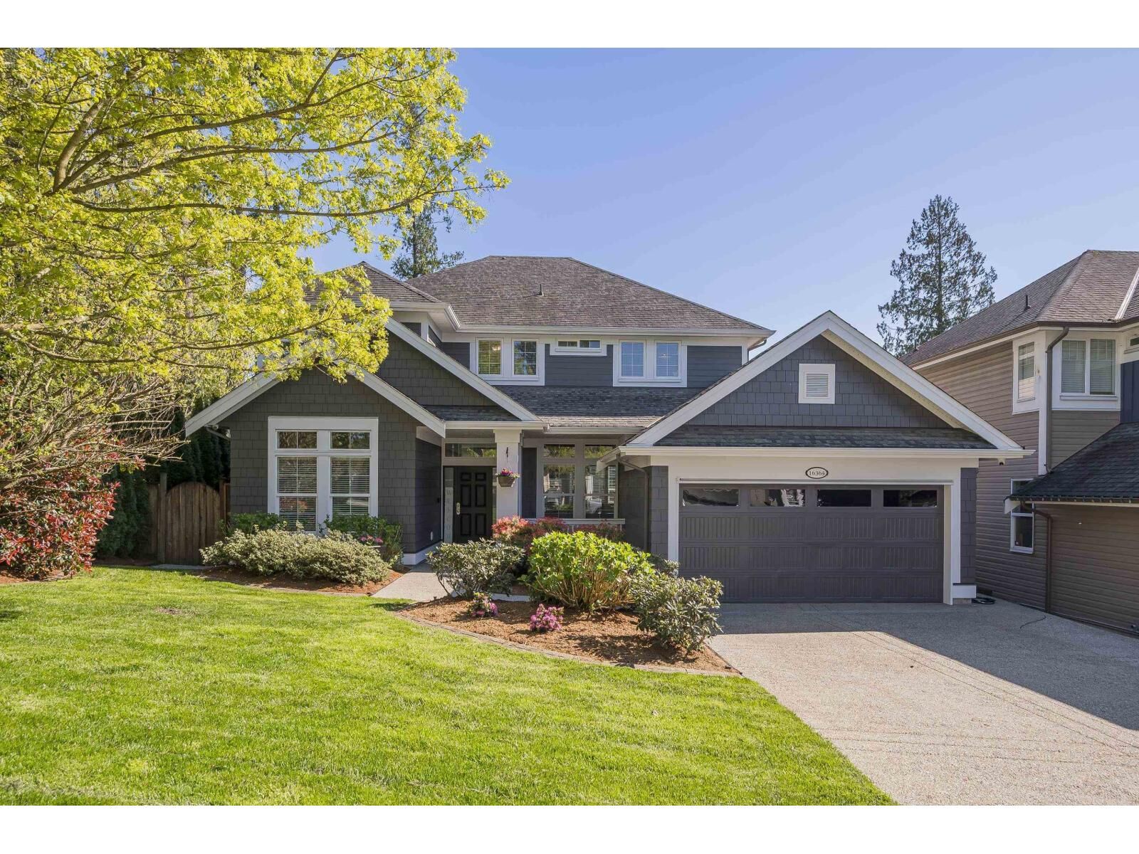 Photo de la propriété:  16364 60A Avenue  BC V3S 2H7 