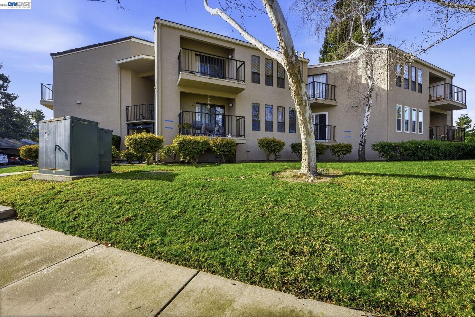 Property Photo: 39490 Albany Cmn X CA 94538