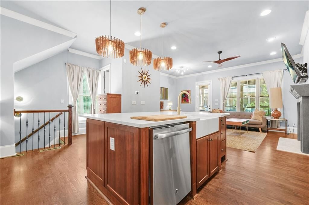 Property Photo: 385 15th Street NW 6 GA 30363