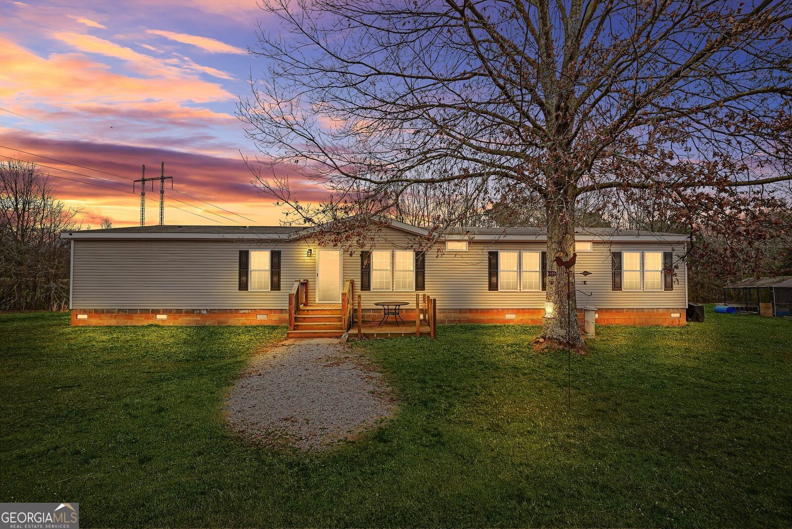 Property Photo:  152 Duck Pond Road  GA 30170 