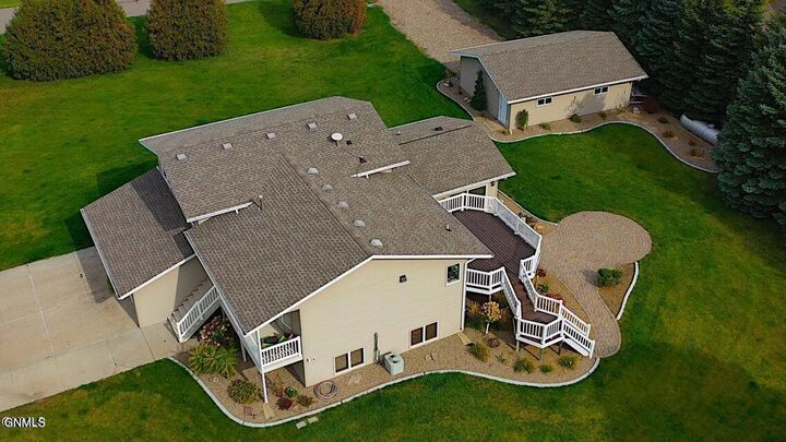 Property Photo: 830 E Bristol Drive ND 58501